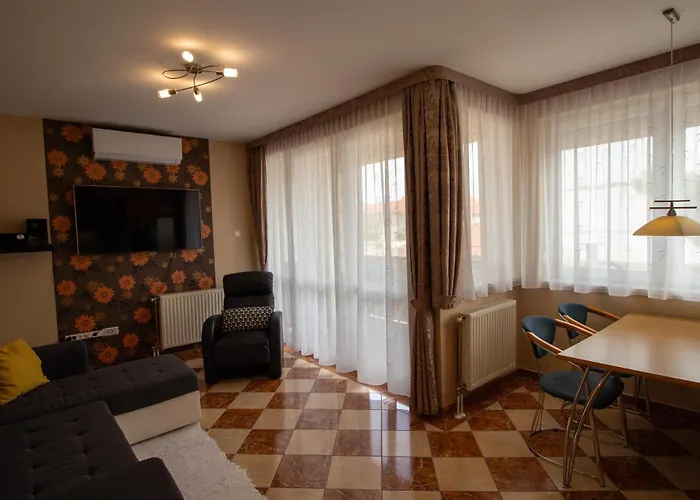 Csillapartman Апартаменты